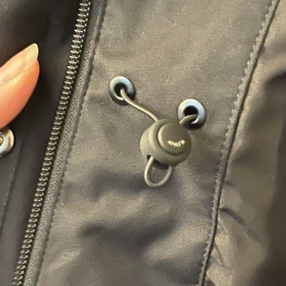 Excellent Athleta Rainout Jacket - 1x - Picture 8 of 14